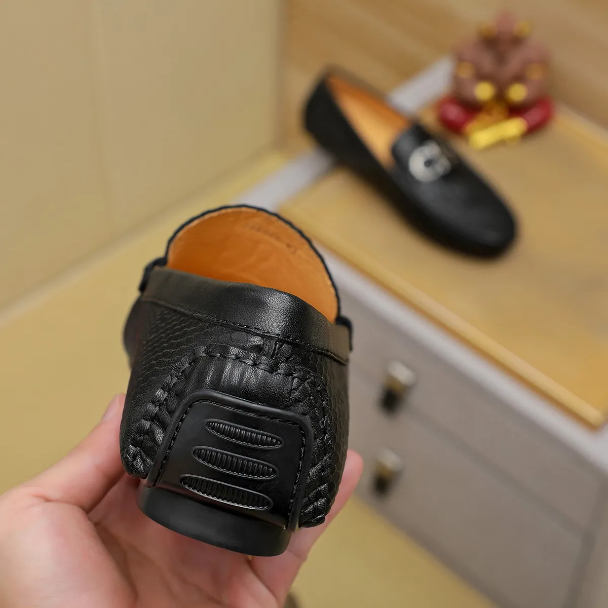 Men's shoes 💰360 🕷🕷【Ferragamo】Ferragamo Popular fashionable casual slip-on shoes🇨🇳Official website counter 1:1 production, original mold opening💯Good quality visible, imported high-end first-layer calfskin, luxurious pigskin lining🌿Very clear texture, high-quality waterproof, non-slip and wear-resistant outsole🎋High quality and low price, truly handmade🍓Color, code number 38-45